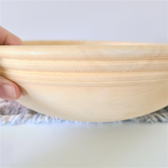 Hand made maple fruit or salad bowl. Signed by Artist. - Picture 6 of 8